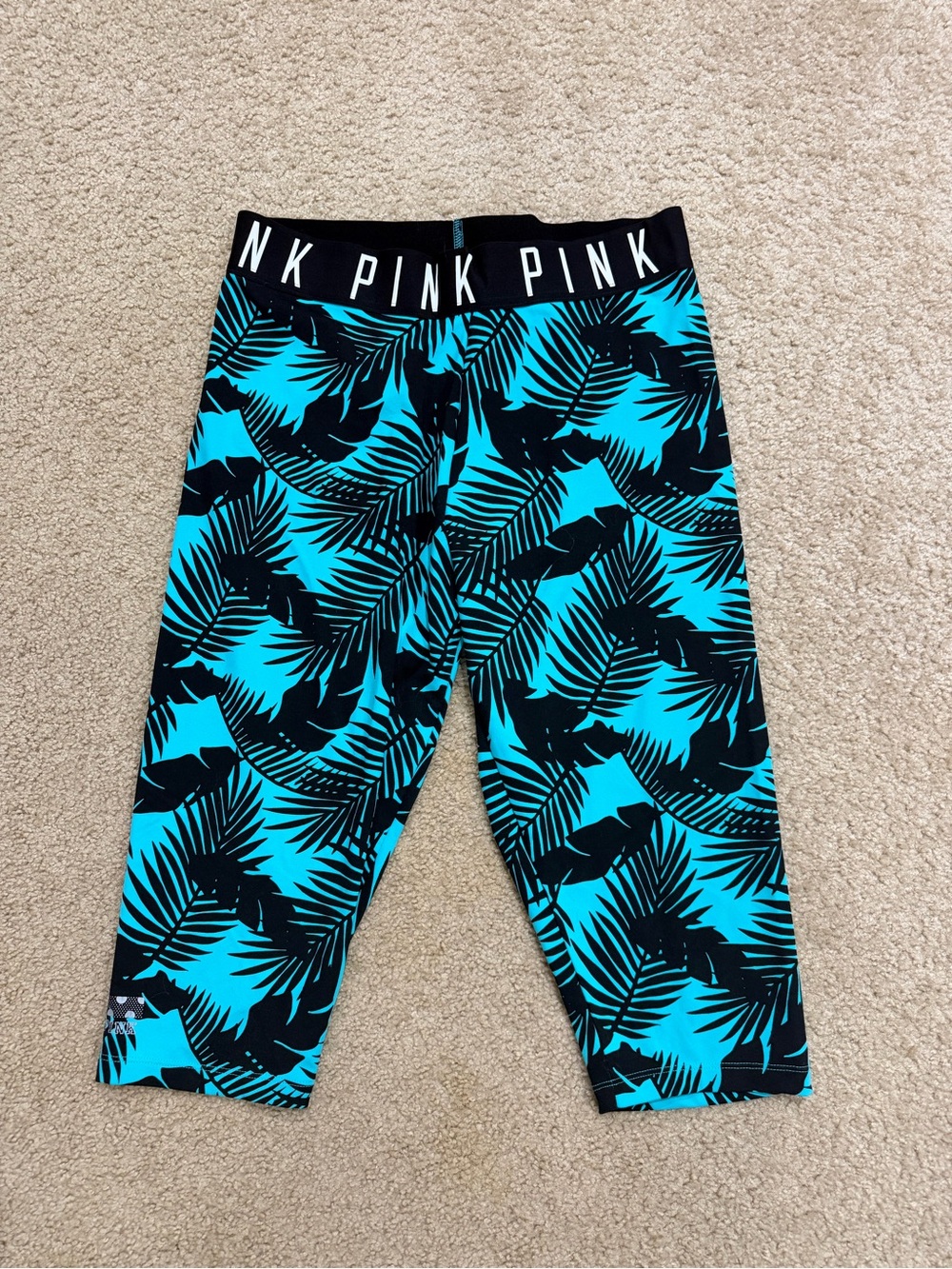 PINK Victoria's Secret Women's Turquoise & Black Tropical Crop Leggings